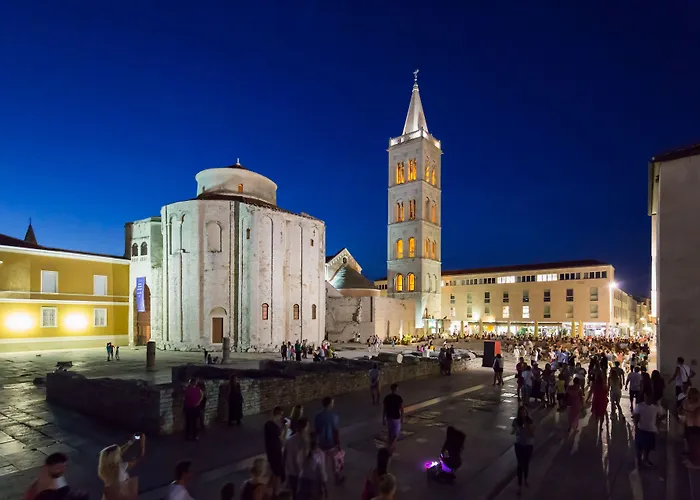 Unique Апартаменти